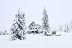 20210116-waldschmidthaus-rachel-winter-schnee-sandra_schroenghammer-scaled